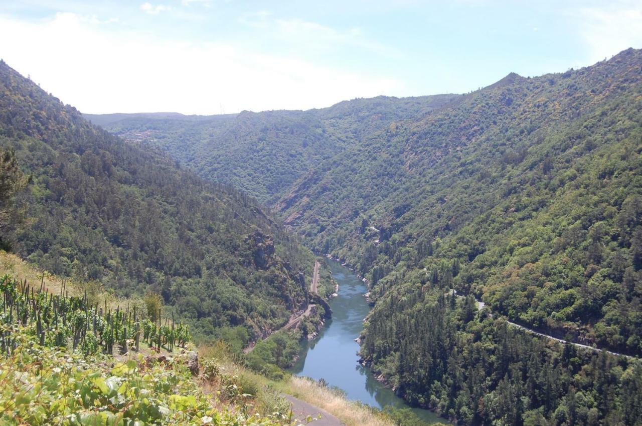 Casa De Las Flores Sober Ribeira Sacra Guest House Exterior photo